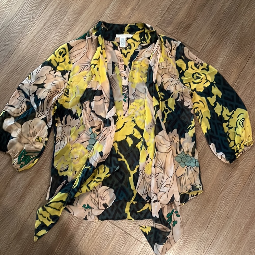Vintage Diane von Furstenberg blouse 10 or 12